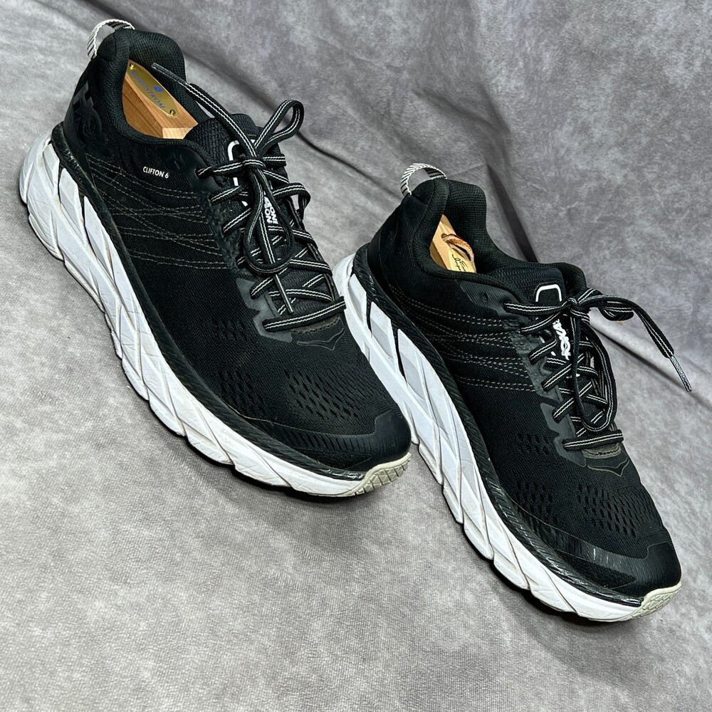Hoka One One Shoes Women's Size 8 Clifton 6 Black White Athletic Running